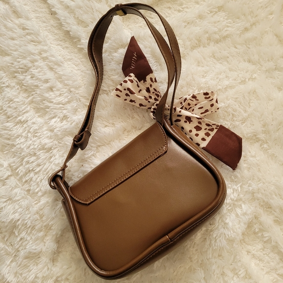 Pocket book - Picture 2 of 4